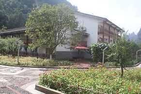 Pipaxi Hotel