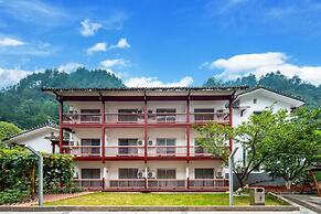 Pipaxi Hotel