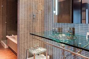 AC Hotel by Marriott Madrid Airport