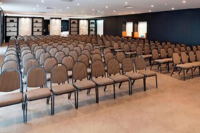 AC Hotel by Marriott Madrid Airport