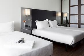 AC Hotel by Marriott Madrid Airport
