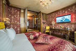 IMPERIAL Hotel & Restaurant
