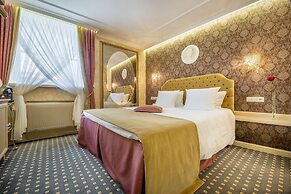 IMPERIAL Hotel & Restaurant