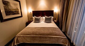Raphael Penthouse Suites