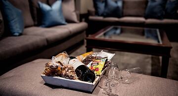 Raphael Penthouse Suites