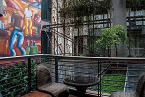Raphael Penthouse Suites