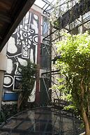 Raphael Penthouse Suites