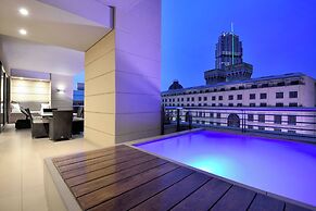 Raphael Penthouse Suites