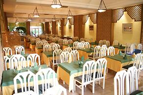 Shell Beach Hotel & Spa