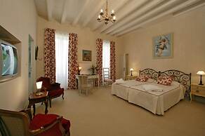 Le Manoir St Jean