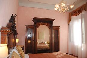 Hotel Leon Bianco