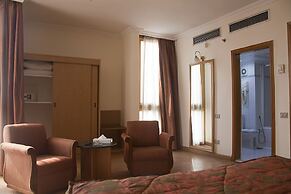 Maadi Hotel