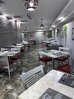 Golden Carven Hotel