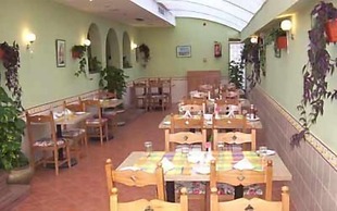 Golden Carven Hotel