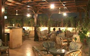 Golden Carven Hotel