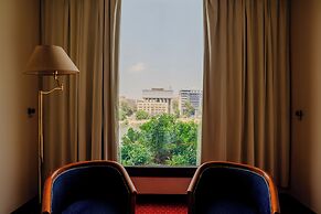 Om Kolthoom Hotel & Tower