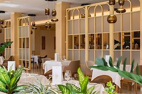 Hipotels Barrosa Palace & SPA