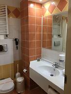 Athina Airport Hotel