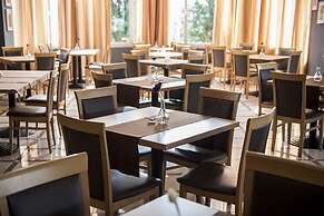 Athina Airport Hotel