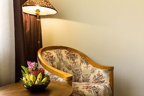 Angkor Century Resort & Spa