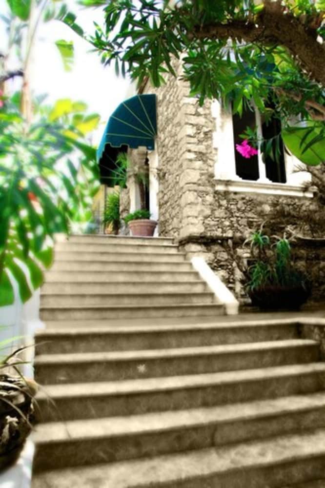 Hotel Baia Delle Sirene