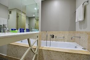 Lagoon Beach Hotel & Spa
