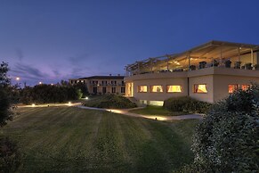 Tombolo Talasso & Beach Resort