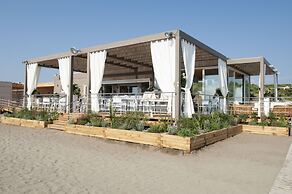 Tombolo Talasso & Beach Resort