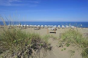 Tombolo Talasso & Beach Resort