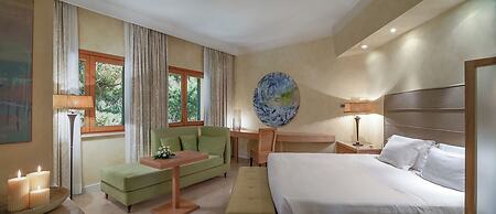 Tombolo Talasso & Beach Resort