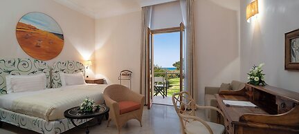 Tombolo Talasso & Beach Resort