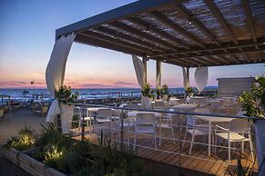 Tombolo Talasso & Beach Resort
