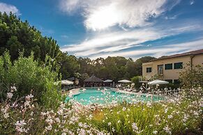 Tombolo Talasso & Beach Resort
