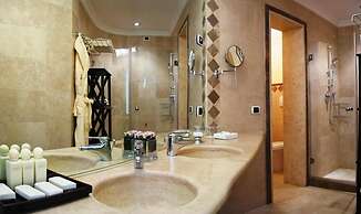 Tombolo Talasso & Beach Resort