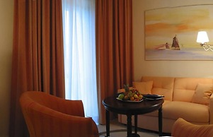 Tombolo Talasso & Beach Resort