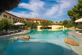 Tombolo Talasso & Beach Resort