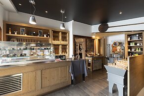 Hotel Le Chabichou