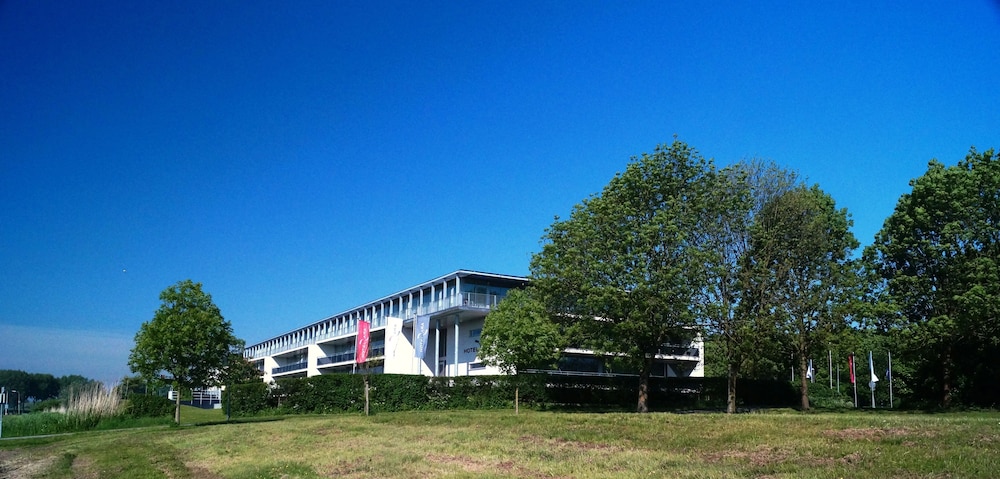 Van der Valk Hotel ARA