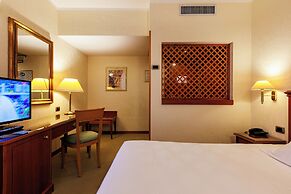 Hotel Excelsior Magenta