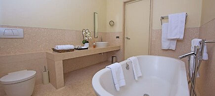 Ajia Hotel - Special Class