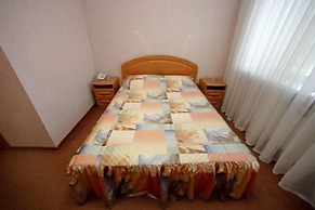 Ryan Johnson Hotel