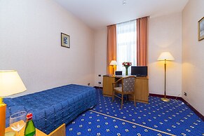Oksana Hotel