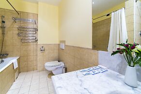 Oksana Hotel