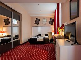 Oksana Hotel