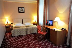 Oksana Hotel