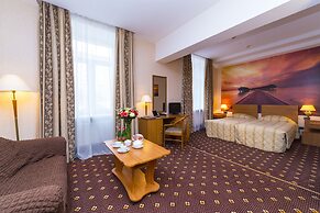 Oksana Hotel