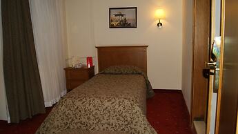 Central Hotel
