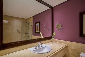 Grand Rotana Resort & Spa