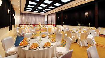Grand Rotana Resort & Spa