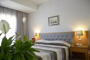 Athena Hotel